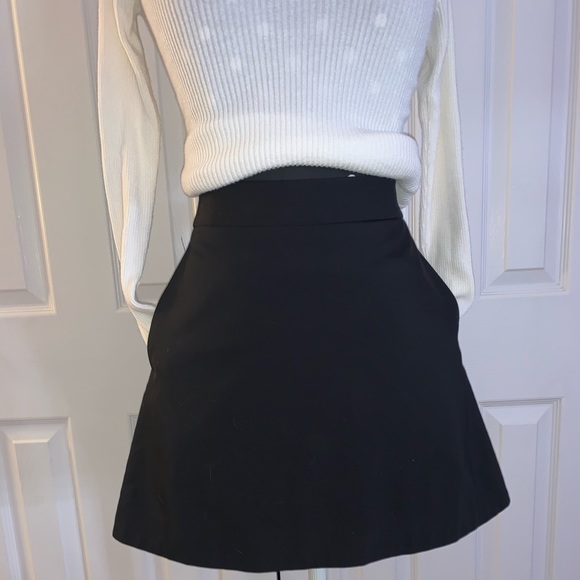 Express | Black Skirt - Picture 3 of 3